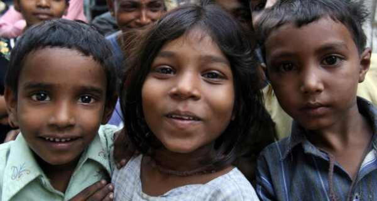 Kids in Chattisgarh village stop people from open defacation